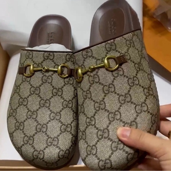 Gucci Beige and Brown Slip-On Loafers with Gold Detail - Picture 1 of 5